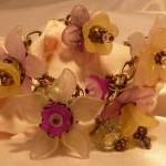 Lucite Flower Bracelet, Garden Flower Charm..